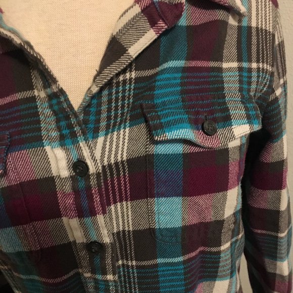 Women's Patagonia Long Sleeve Flannel Shirt - Picture 4 of 4